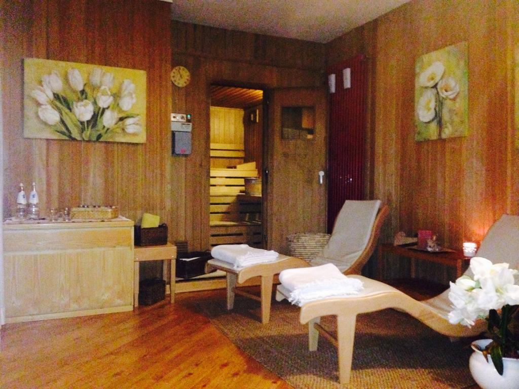 Hotel Miramonti Мадонна-ді-Кампільйо Екстер'єр фото