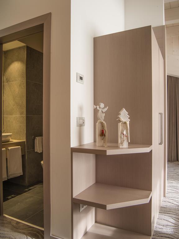 Hotel Miramonti Мадонна-ді-Кампільйо Екстер'єр фото